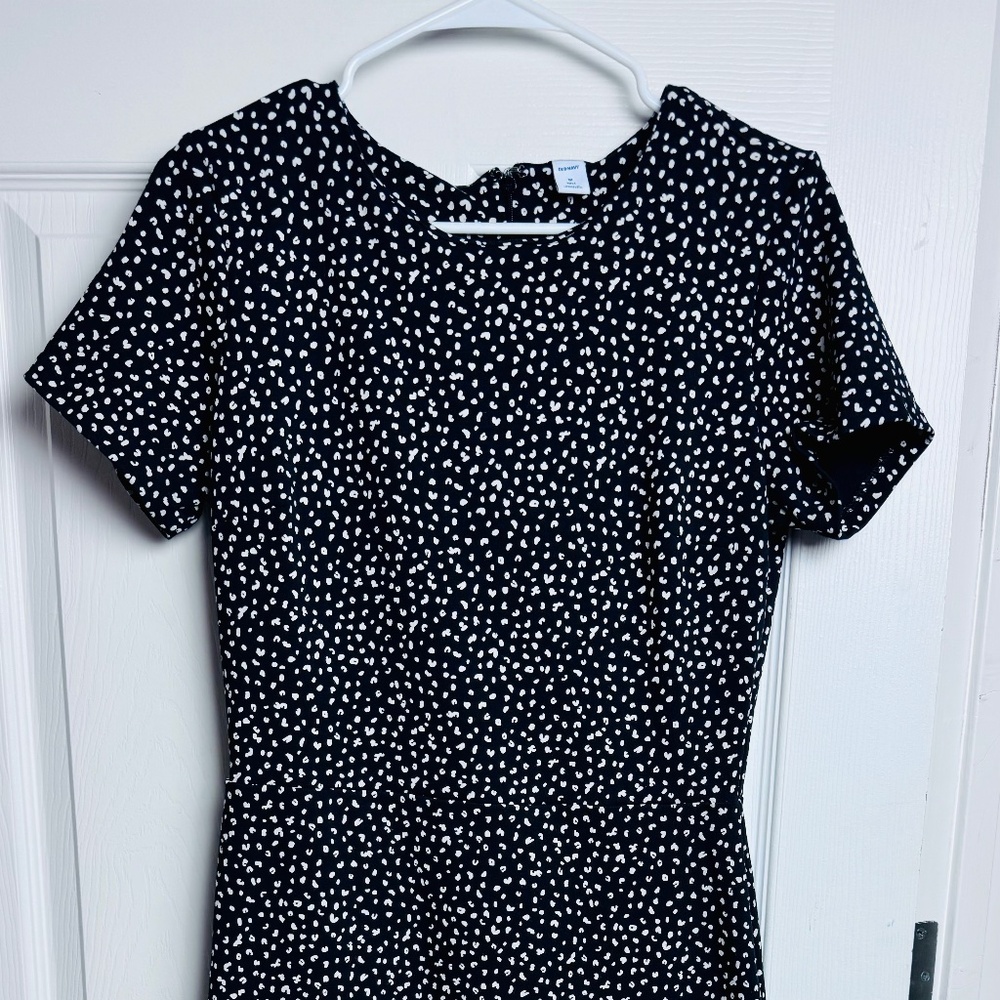 Old Navy Animal Print Dress Sheath w Short Sleeves/Back Zip Size Medium Tall